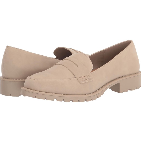 DV Dolce Vita Women's Carley Loafer - Picture 1 of 7
